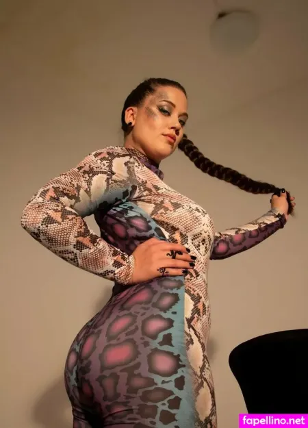 Missbecca OnlyFans Thumbnail #3uooQZy5wf