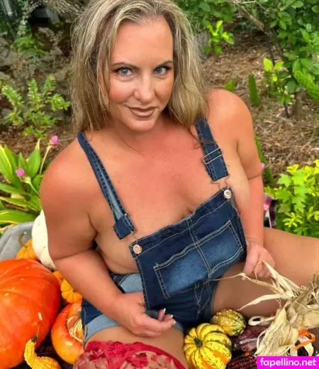 Missbehavinxoxo 1 OnlyFans Thumbnail #WMOByAIQ8S