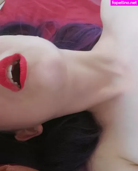 Missbluefreeof OnlyFans Thumbnail #Tz0VekEzSP