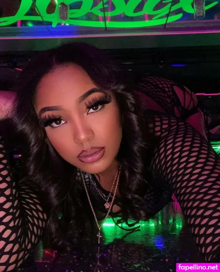 Missbussdown Main Profile Photo