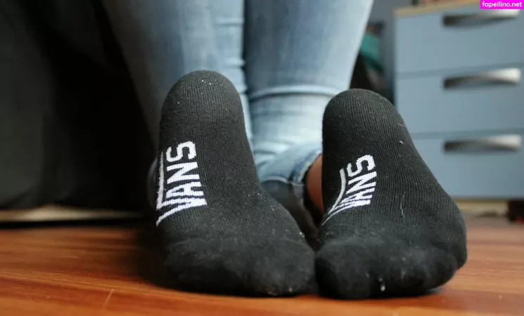 Misscandyfeet2 OnlyFans Thumbnail #qhGjarEqMn