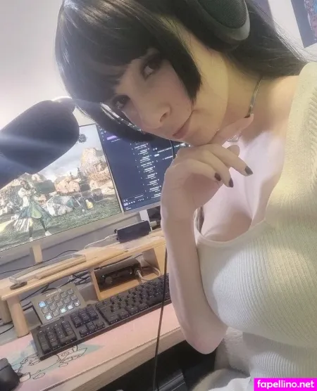 Misschalice 1 OnlyFans Thumbnail #5KOKwwofdT