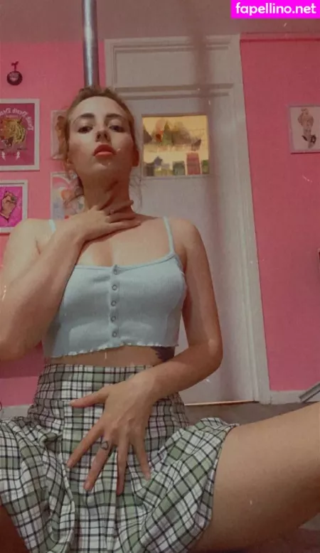 Misscherryfox OnlyFans Thumbnail #r8rDRJm5Kz