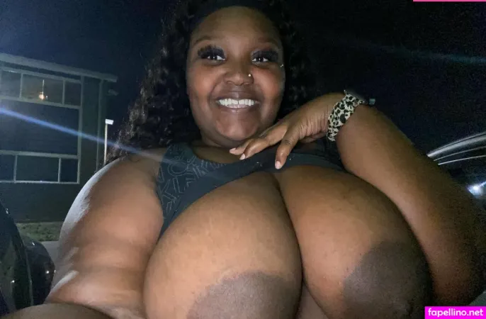 Misschocolateshortcake OnlyFans Thumbnail #NsjieuIRTK