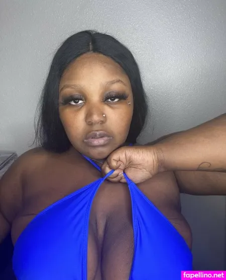 Misschocolateshortcake OnlyFans Thumbnail #zMCe1WOCD2