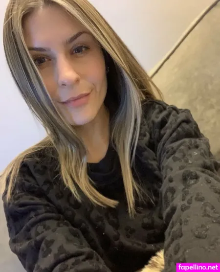 Missdannigibson OnlyFans Thumbnail #KlTgEm5g21