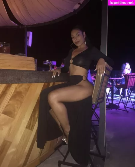 Missdes OnlyFans Thumbnail #xm8U9d8rbw