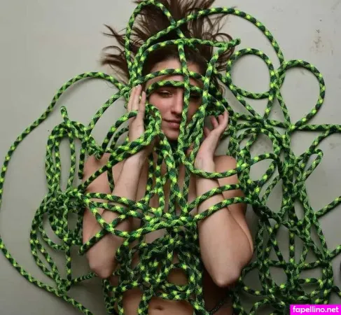 Missdizzum OnlyFans Thumbnail #s9Yy1K4lxR