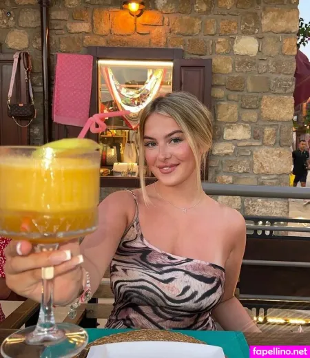 Missell Louise OnlyFans Thumbnail #HDlSSx5A0Q