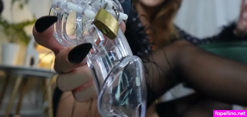 Missesdiscreets 2 OnlyFans Thumbnail #TmRUoZtTTp