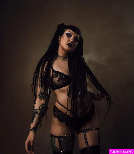 Missevilia OnlyFans Thumbnail #rDSpDnqmCR