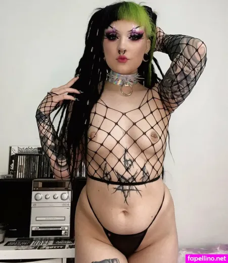 Missevilia OnlyFans Thumbnail #wKivKkKUT0