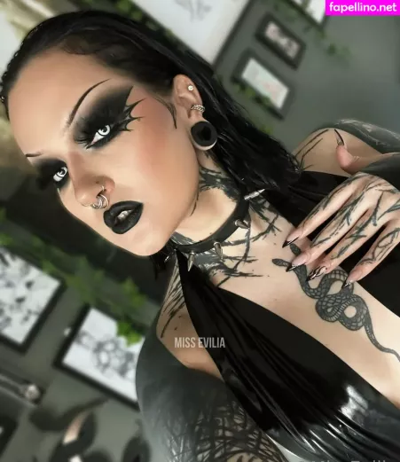 Misseviliafree OnlyFans Thumbnail #EksbP8o4Mh