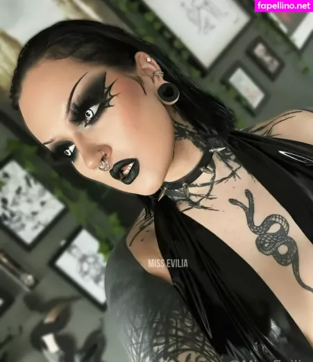 Misseviliafree OnlyFans Thumbnail #tDs3UqPS1D