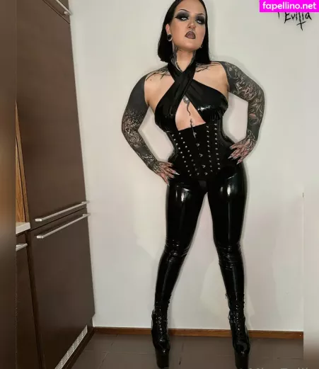 Misseviliafree OnlyFans Thumbnail #tc6pRxjguY