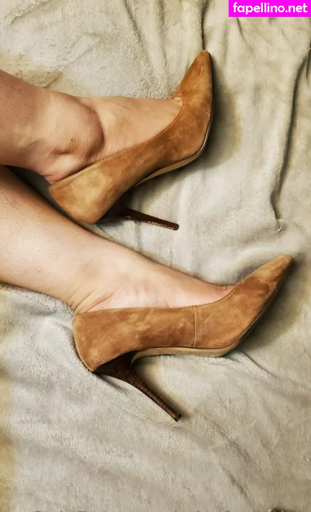 missfeetstink, missthoastink92 Nude Leaked OnlyFans Photo #f3fUut99B1