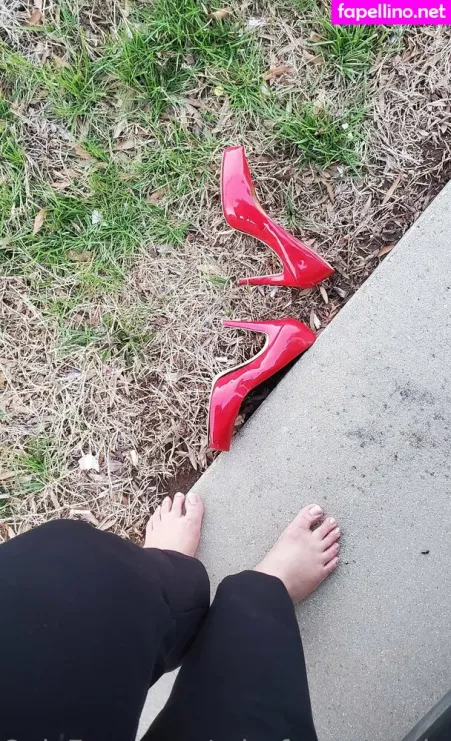 Missfeetstinkvip OnlyFans Thumbnail #8Uod1RneEA