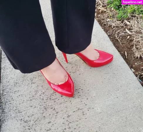 Missfeetstinkvip OnlyFans Thumbnail #U5eI8OsLtf