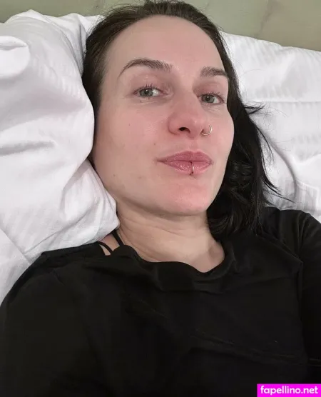 Missfloraberlinfree OnlyFans Thumbnail #e2rNKivu4t