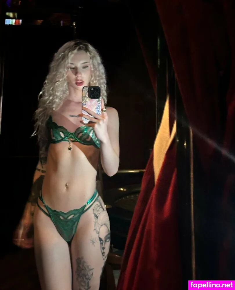 amilliquinn, missfortunetella33 Nude Leaked OnlyFans Photo #ZqXiJPzBGk