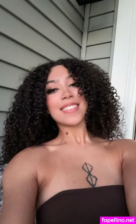 Missfrizz 1 OnlyFans Thumbnail #Kd7GJdLLCC