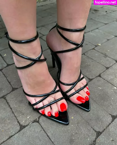 Missheels07 OnlyFans Thumbnail #dnV7deInwL