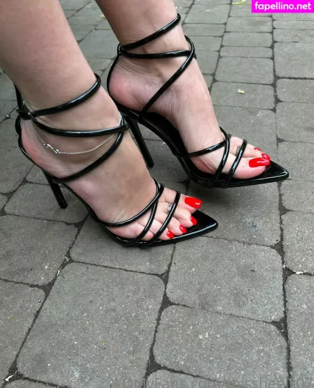 Missheels07 OnlyFans Thumbnail #eknPgeSaEA