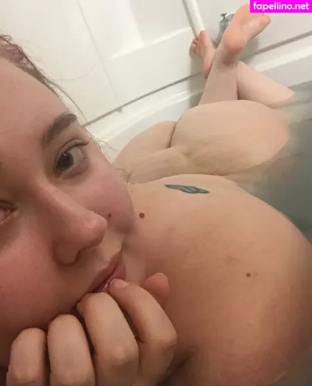 Misshoneycatt OnlyFans Thumbnail #QQlaBSEk32