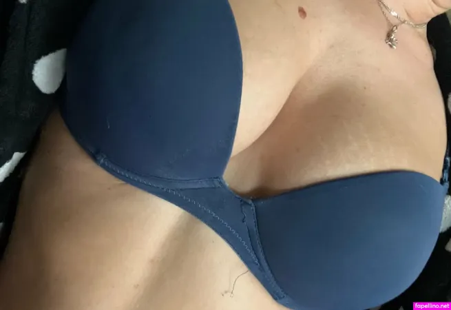 Misshottiee OnlyFans Thumbnail #cqB93FFBTv