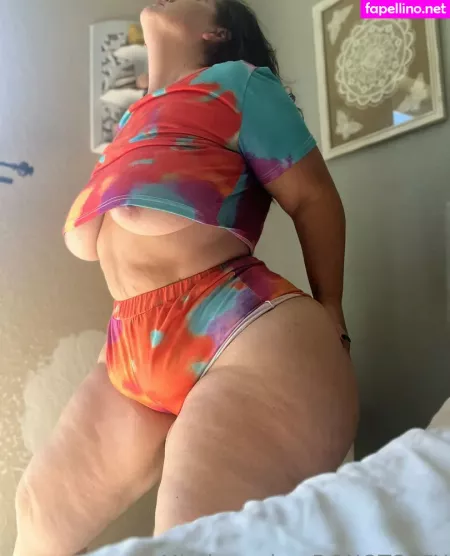 Misshourglass OnlyFans Thumbnail #bru6W9m9BU