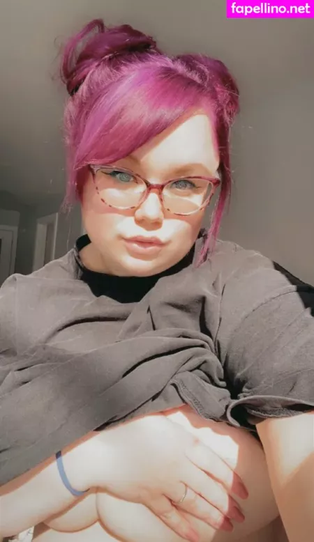 Misshufflepuff93 OnlyFans Thumbnail #Qy2oZd4PoW