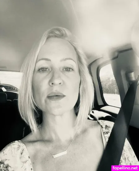 Misshunterwoods OnlyFans Thumbnail #VadXCoSveu