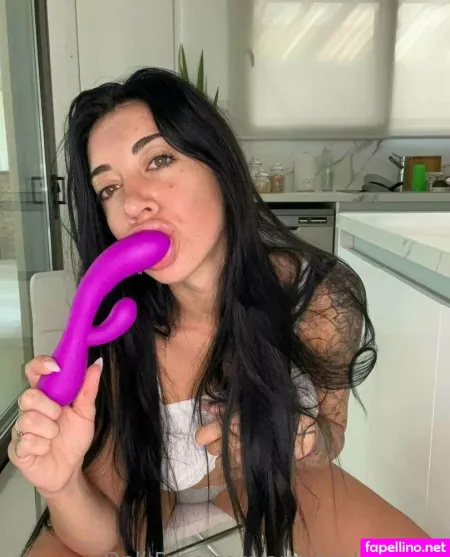 Missismonika OnlyFans Thumbnail #CYClsX3svt