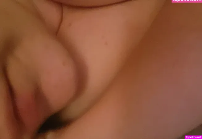Misskittyhellebore OnlyFans Thumbnail #Nzap6bnnix