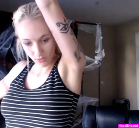 Misskittyquinn 4 OnlyFans Thumbnail #S2boJOUqtX