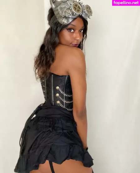 Misskrisskosplay OnlyFans Thumbnail #GTeE6Kt14M