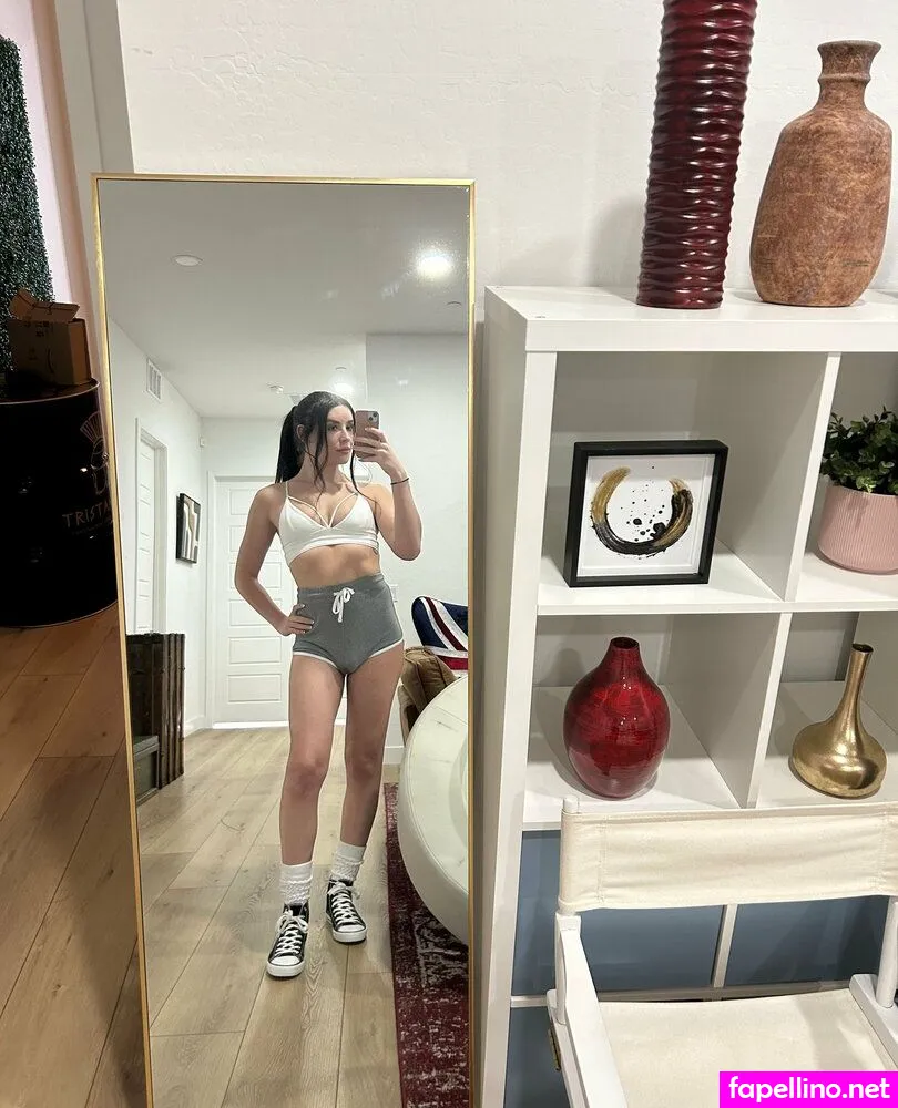 missleahhayes Nude Leaked OnlyFans Photo #xyrX4YTbYC