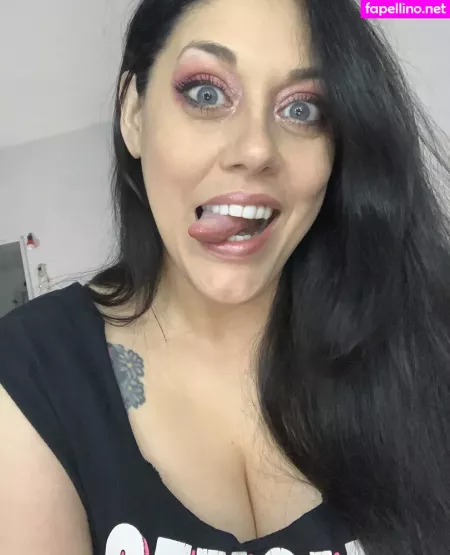 Missleanalee OnlyFans Thumbnail #l8K1OGVFOk