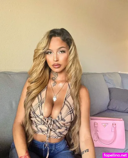 Missleexi OnlyFans Thumbnail #xGaXE31CJL