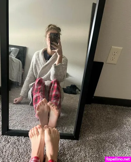 Missliss4 OnlyFans Thumbnail #LhJFgdUrL2