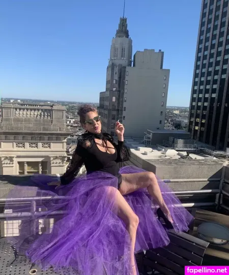 Missluvpet OnlyFans Thumbnail #KBbf4uOleL