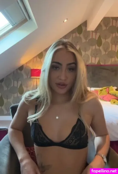 Misslyranyx OnlyFans Thumbnail #SoOcEOkqXp
