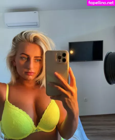 Missmegsss OnlyFans Thumbnail #s7Sp91kueq