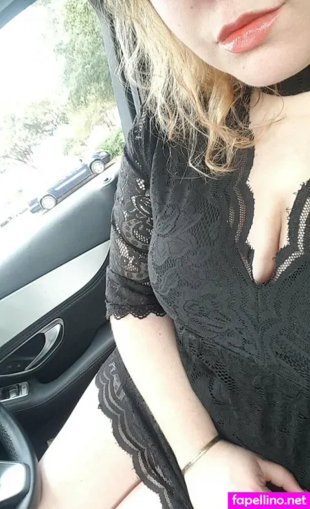 Missmerigould OnlyFans Thumbnail #1AqiSEovzr