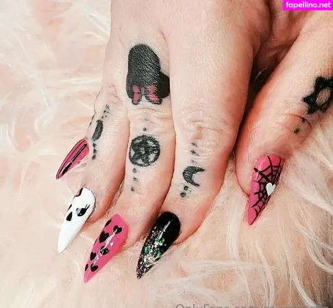 Missmortis OnlyFans Thumbnail #AubXc6zTLN