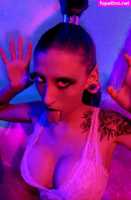 Missmushrooms OnlyFans Thumbnail #q8uCWjcUxB