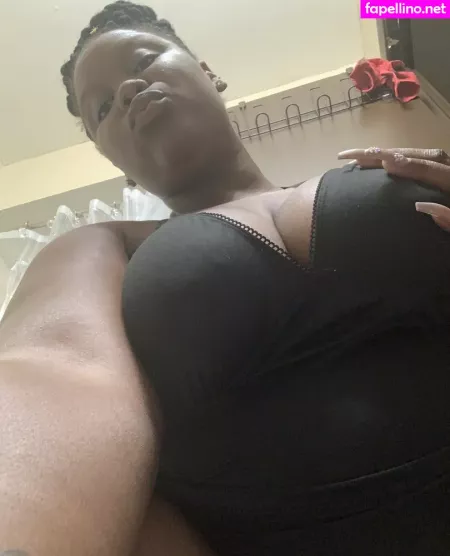 Missniemacream OnlyFans Thumbnail #lHjHvHW8Wu