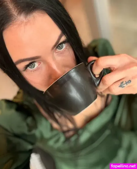 Missninasparklesx OnlyFans Thumbnail #BLnBHl8MEX