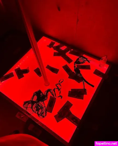 Missninasparklesx OnlyFans Thumbnail #uzsNYZ4O0k