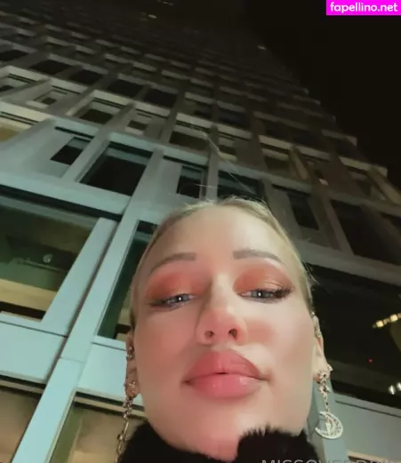 Missoverdrip OnlyFans Thumbnail #TYY5HY2A0l